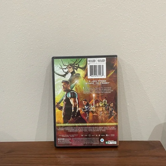 Thor Ragnarok Marvel Studios - Picture 2 of 3